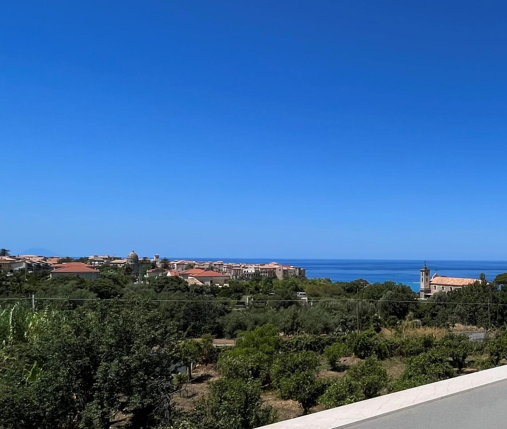 Aurantia - Mediterranean Tale Tropea Eksteriør billede